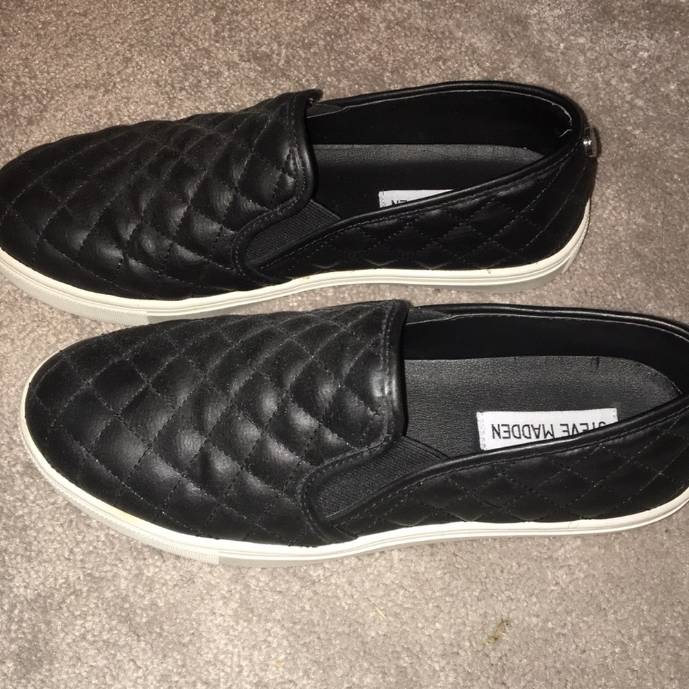 Steve Madden Flats